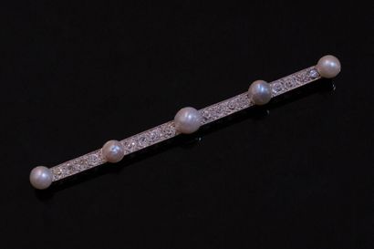 BROCHE barrette en or 750‰ et platine 950‰...
