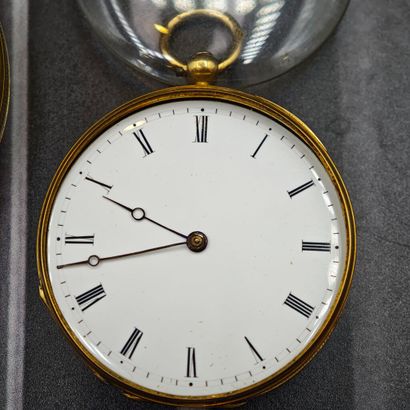 Ensemble de QUATRE MONTRES de poche en or...