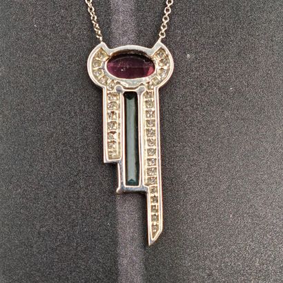 * PENDENTIF ras-de-cou en or 750‰, composé...