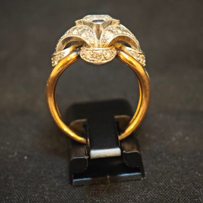 BAGUE pont en or jaune 750‰ et platine 950‰...
