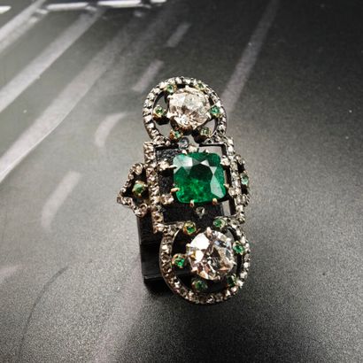 J. Delatre. Vers 1880. 
BAGUE en or 750‰...