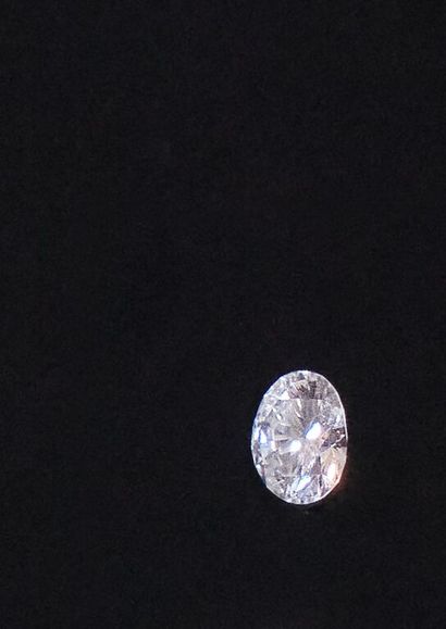 DIAMANT brillanté naturel sur papier pesant...