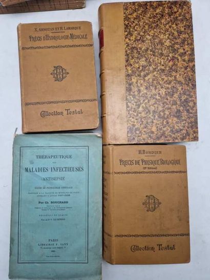 Joystick. Set of 11 medical books. 7 hardbacks...