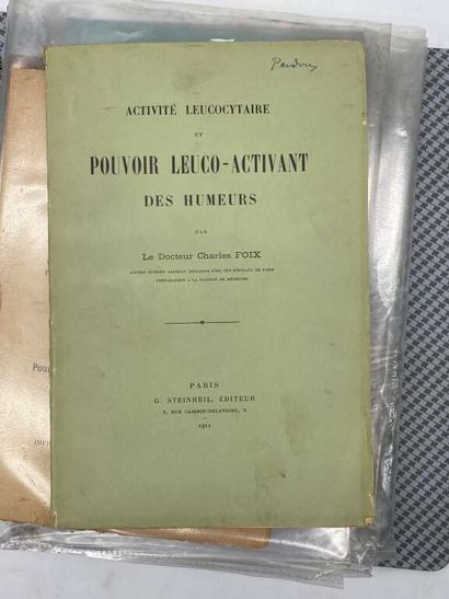 [THESIS]. 9 theses, 9 volumes, in-8 paperback,...