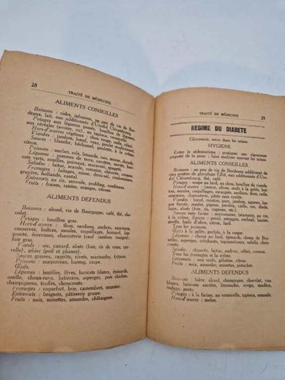 Manette. Set of 18 Miscellaneous Medical...