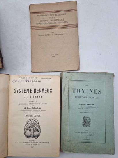 Manette. Set of 11 medical books. 5 bound,...