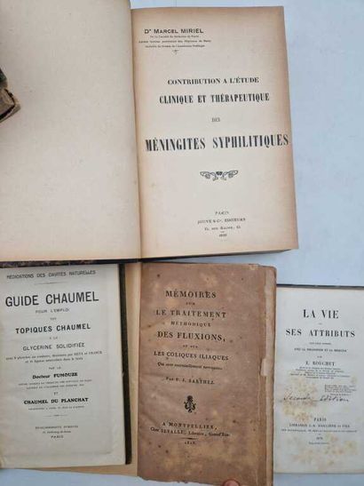 Manette: 10 medical books, two of which are...