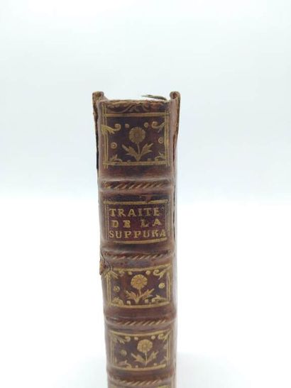 QUESNAY, François. Traité de la suppuration.
Published...