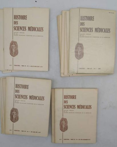 [MANETTE - MEDECINE]. Approximately 50 issues...