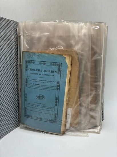 [MANETTE - MEDECINE]. Set of 28 medical theses.

Miscellaneous...