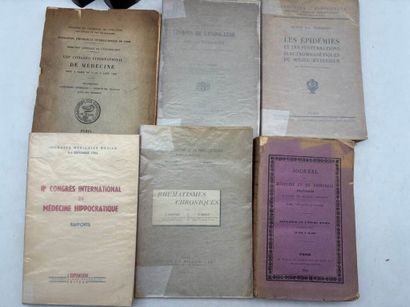 [MANETTE - MEDECINE]. Medicine set in 12...