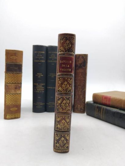 [MANETTE - MEDECINE]. Set of 8 volumes including:...