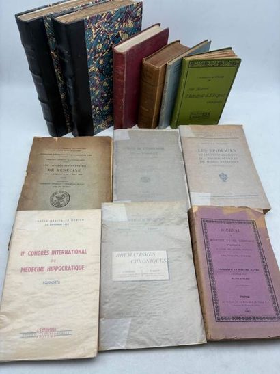 [MANETTE - MEDECINE]. Medicine set in 12...
