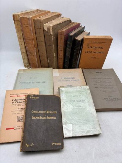 [MANETTE - MEDECINE]. Medicine set in 14...
