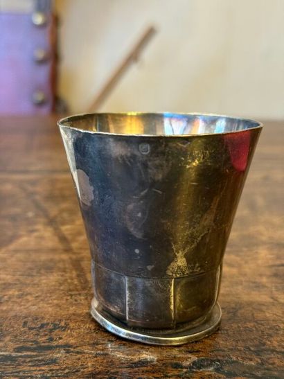 Delightful Art Deco kettledrum in 925‰ silver,...