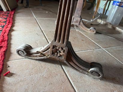 Mantel screen in molded wood carved with...