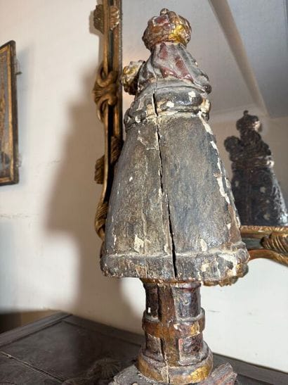 Virgin with mantle in wood carved in the...