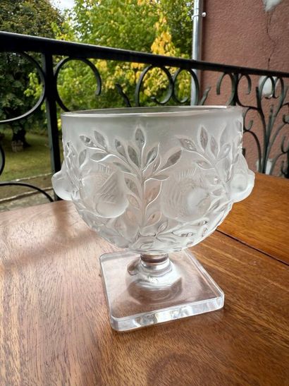 LALIQUE France. 
Pressed molded glass pedestal...