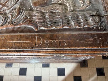 Large chest in natural wood, carved with...