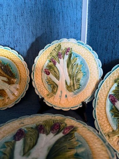 * Earthenware asparagus set including :
-...