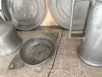 Strong pewter set from the 18th to the 20th...