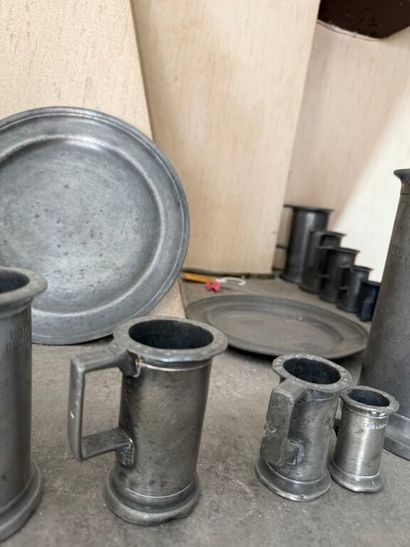 Strong pewter set from the 18th to the 20th...