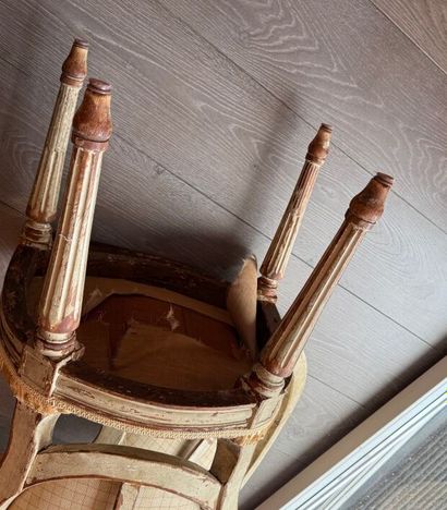 * Paire de chaises cabriolet d'époque Louis...