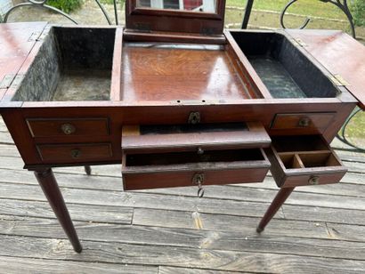 Small dressing table in veneered wood, the...