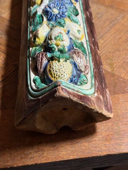 Decorative element in probably Italian earthenware...