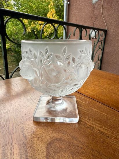 LALIQUE France. 
Pressed molded glass pedestal...