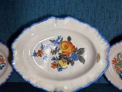 * Ceramic set including: 
- Auvillar. Oval...