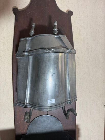 Pewter fountain. 
212 x 47 x 40 cm.
(The...