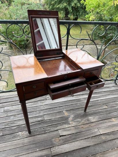 Small dressing table in veneered wood, the...