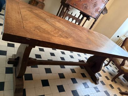 Rectangular oak dining table with parquet...