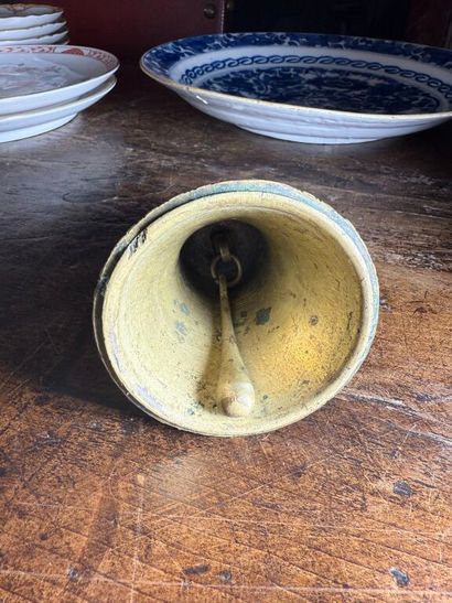 Neo-Renaissance bronze table bell. 
19th...