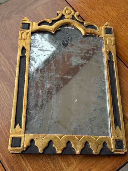 Small mirror in the 17th century taste in...