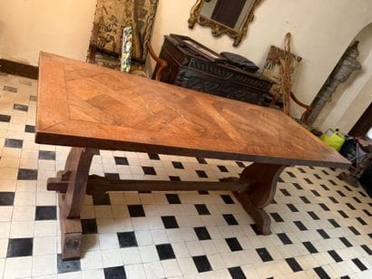 Rectangular oak dining table with parquet...