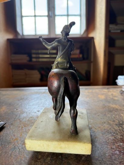 Musicien à cheval. 
Sculpture en bronze sur...