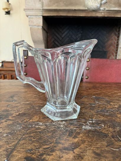 BACCARAT. Harcourt model.
Crystal set including:...
