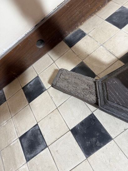 Carved wooden lectern, the shaft with ringed...