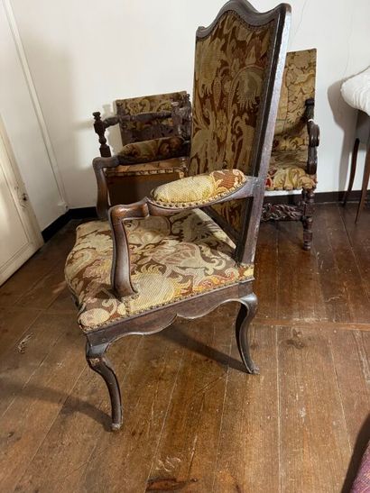 Important fauteuil à la reine en bois naturel...