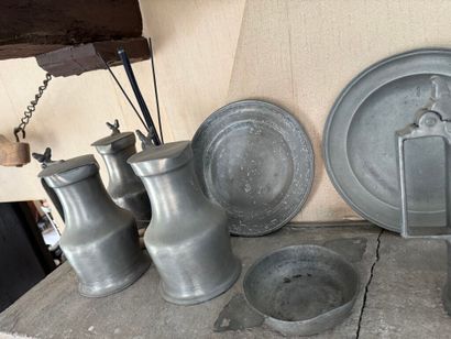 Strong pewter set from the 18th to the 20th...