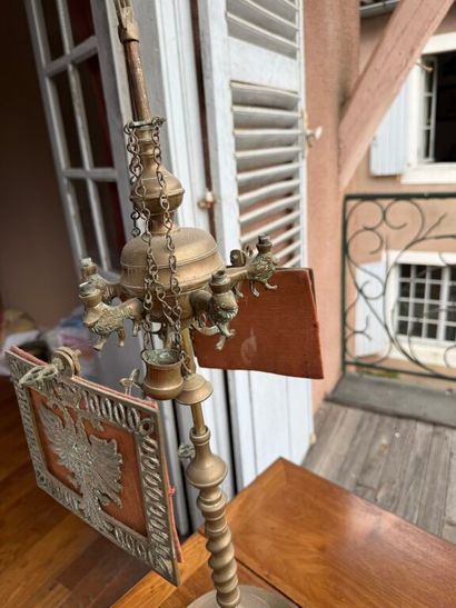 Yellow metal oil lamp with five light arms...