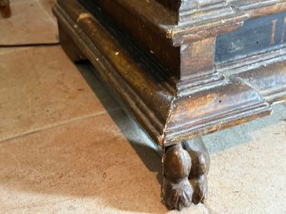 Cassone wedding chest in molded wood, carved...