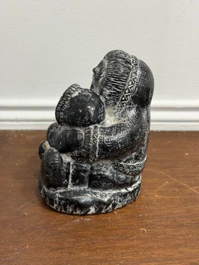 * ART INUIT. Ensemble de deux petites sculptures...