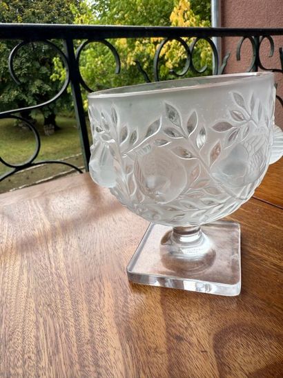 LALIQUE France. 
Pressed molded glass pedestal...