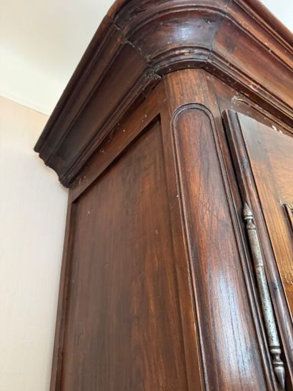 Large regional waxed and molded oak cabinet...