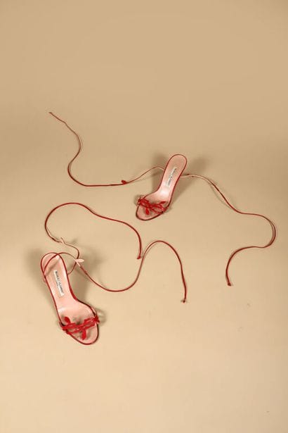 MANOLO BLAHNIK 
Paire de sandales à talons...