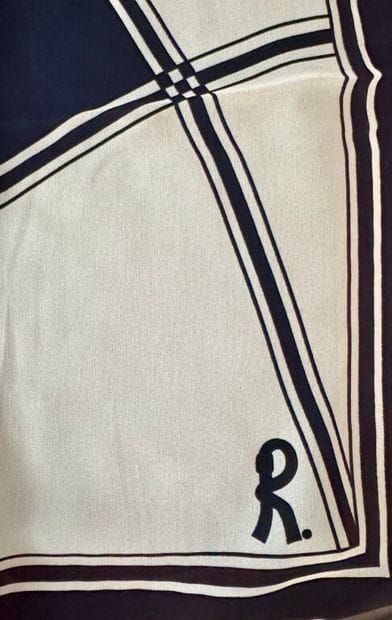Lot de 5 foulards vintage en soie imprimée,...