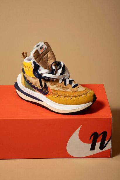 NIKE x SACAI x JEAN-PAUL GAULTIER (triple...